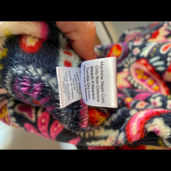 Vera Bradley Haymarket Plush Fleece Hooded Robe - Picture 7 of 8